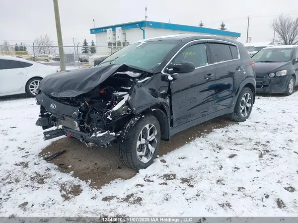 KNDPMCAC4N7949885 2022 KIA SPORTAGE - Image 2