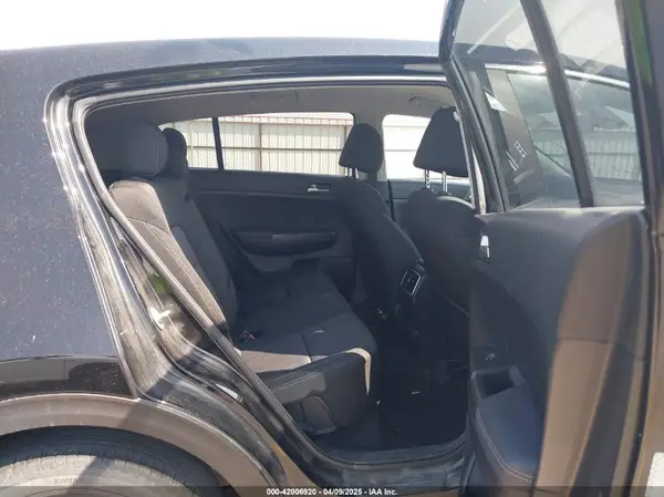 KNDPMCAC4N7955783 2022 KIA SPORTAGE - Image 8