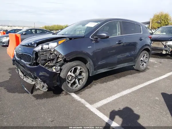 KNDPMCAC4N7980523 2022 KIA SPORTAGE - Image 2