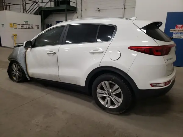 KNDPMCAC5H7032054 2017 KIA SPORTAGE - Image 2