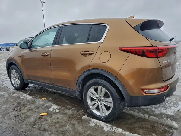 KNDPMCAC5H7033253 2017 KIA SPORTAGE - Image 2