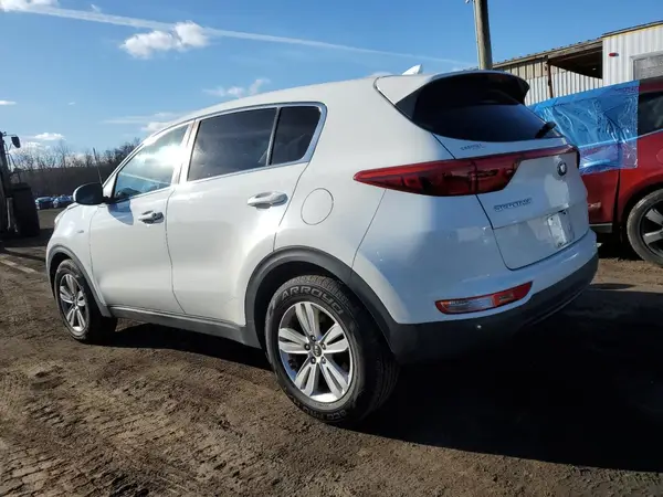 KNDPMCAC5H7033530 2017 KIA SPORTAGE - Image 2