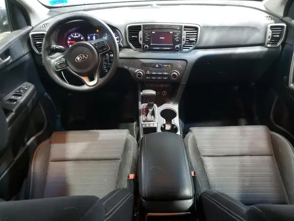 KNDPMCAC5H7037013 2017 KIA SPORTAGE - Image 8