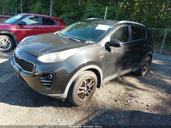 KNDPMCAC5H7042826 2017 KIA SPORTAGE - Image 2
