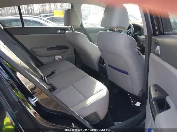 KNDPMCAC5H7043488 2017 KIA SPORTAGE - Image 8