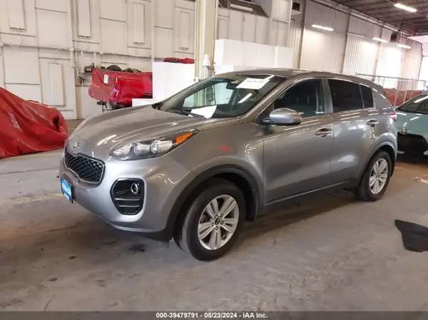 KNDPMCAC5H7054877 2017 KIA SPORTAGE - Image 2
