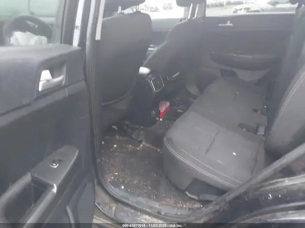 KNDPMCAC5H7055253 2017 KIA SPORTAGE - Image 8