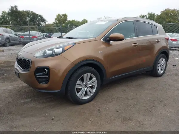 KNDPMCAC5H7056919 2017 KIA SPORTAGE - Image 2