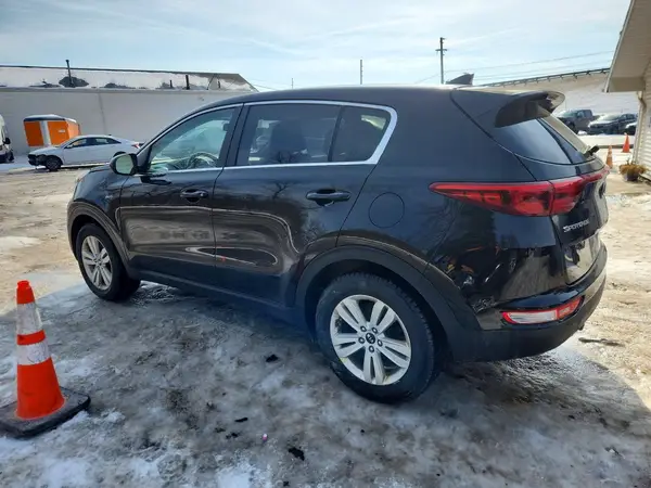 KNDPMCAC5H7065653 2017 KIA SPORTAGE - Image 2