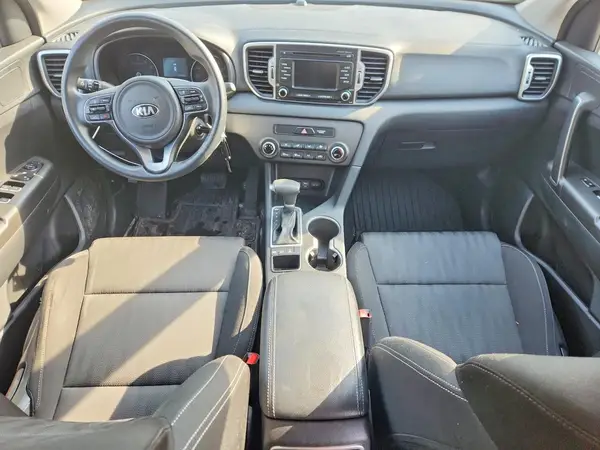KNDPMCAC5H7065653 2017 KIA SPORTAGE - Image 8