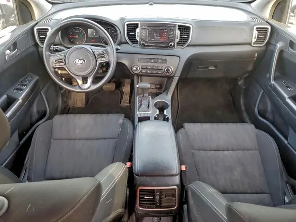 KNDPMCAC5H7078435 2017 KIA SPORTAGE - Image 8