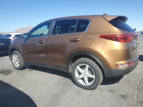 KNDPMCAC5H7114379 2017 KIA SPORTAGE - Image 2