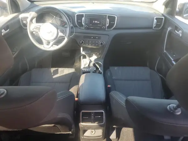 KNDPMCAC5H7114379 2017 KIA SPORTAGE - Image 8