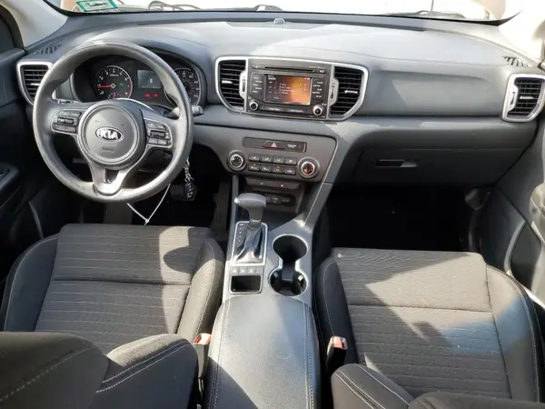 KNDPMCAC5H7115550 2017 KIA SPORTAGE - Image 8