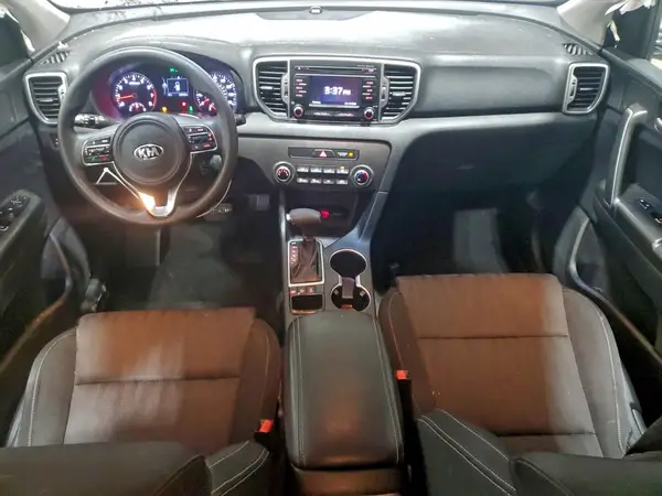 KNDPMCAC5H7117041 2017 KIA SPORTAGE - Image 8
