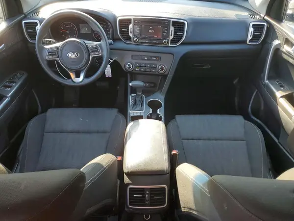 KNDPMCAC5H7117668 2017 KIA SPORTAGE - Image 8