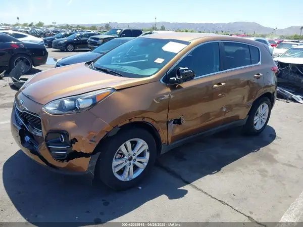 KNDPMCAC5H7121297 2017 KIA SPORTAGE - Image 2