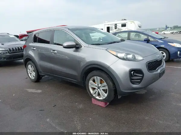 KNDPMCAC5H7126581 2017 KIA SPORTAGE - Image 1