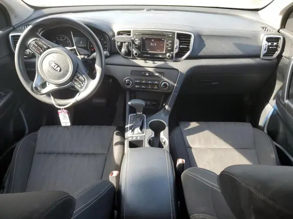 KNDPMCAC5H7127830 2017 KIA SPORTAGE - Image 8