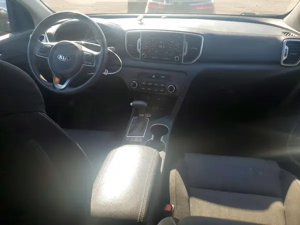 KNDPMCAC5H7136611 2017 KIA SPORTAGE - Image 8