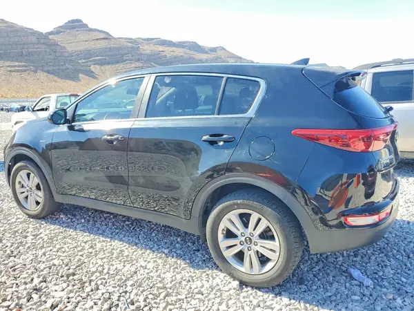 KNDPMCAC5H7145843 2017 KIA SPORTAGE - Image 2