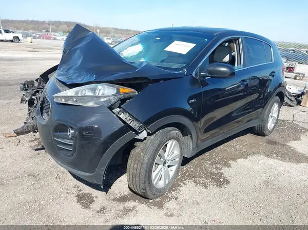 KNDPMCAC5H7155241 2017 KIA SPORTAGE - Image 2