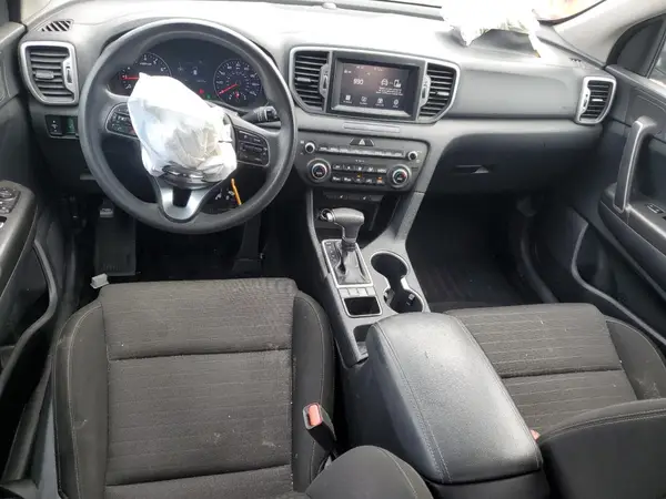 KNDPMCAC5H7157300 2017 KIA SPORTAGE - Image 8