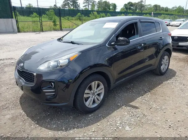 KNDPMCAC5H7163890 2017 KIA SPORTAGE - Image 2