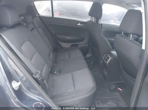 KNDPMCAC5H7175800 2017 KIA SPORTAGE - Image 8