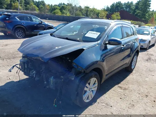 KNDPMCAC5H7177949 2017 KIA SPORTAGE - Image 2