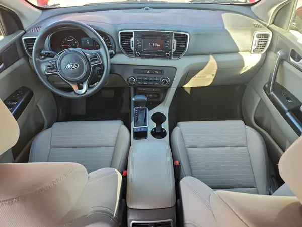 KNDPMCAC5H7197540 2017 KIA SPORTAGE - Image 8