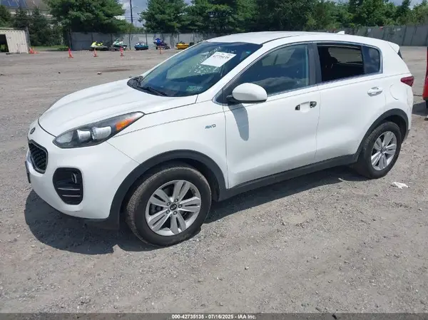 KNDPMCAC5H7203143 2017 KIA SPORTAGE - Image 2