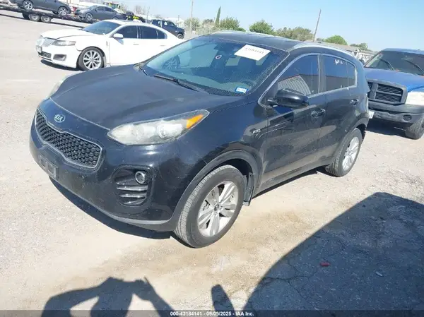 KNDPMCAC5H7203546 2017 KIA SPORTAGE - Image 2