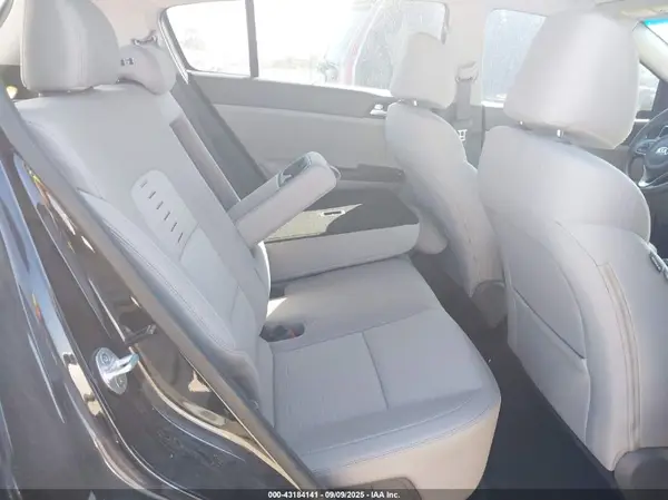 KNDPMCAC5H7203546 2017 KIA SPORTAGE - Image 8