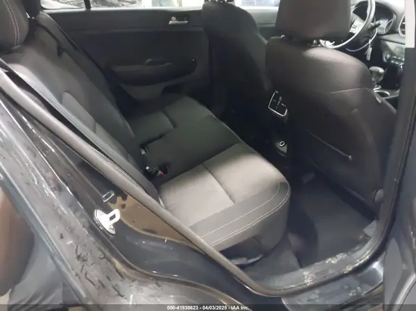KNDPMCAC5H7218547 2017 KIA SPORTAGE - Image 8