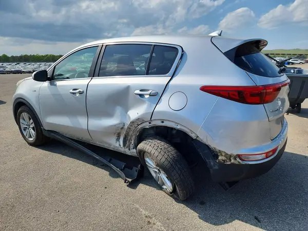 KNDPMCAC5H7229032 2017 KIA SPORTAGE - Image 2