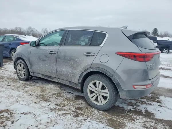 KNDPMCAC5H7250351 2017 KIA SPORTAGE - Image 2