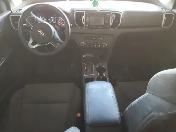 KNDPMCAC5H7254996 2017 KIA SPORTAGE - Image 8