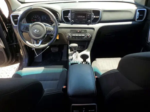 KNDPMCAC5H7257882 2017 KIA SPORTAGE - Image 8