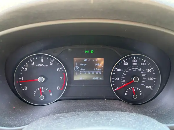 KNDPMCAC5H7258370 2017 KIA SPORTAGE - Image 8