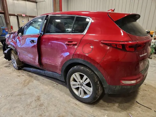 KNDPMCAC5H7265741 2017 KIA SPORTAGE - Image 2