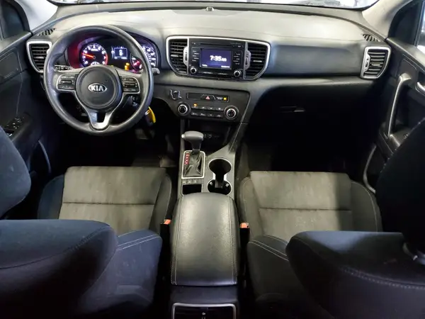 KNDPMCAC5H7269854 2017 KIA SPORTAGE - Image 8