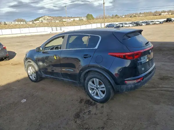 KNDPMCAC5H7272737 2017 KIA SPORTAGE - Image 2