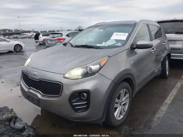 KNDPMCAC5H7288811 2017 KIA SPORTAGE - Image 2