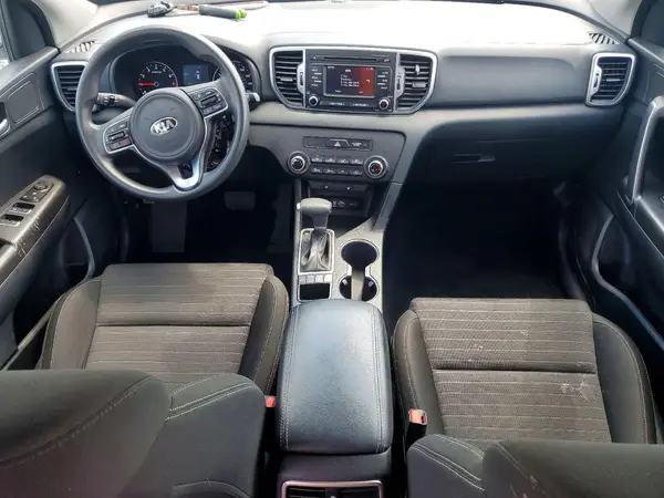 KNDPMCAC5H7291885 2017 KIA SPORTAGE - Image 8