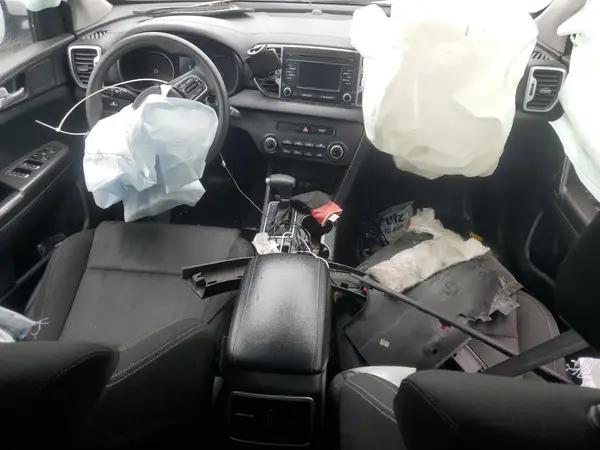 KNDPMCAC5H7299081 2017 KIA SPORTAGE - Image 8