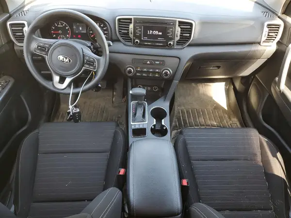 KNDPMCAC5J7305547 2018 KIA SPORTAGE - Image 8
