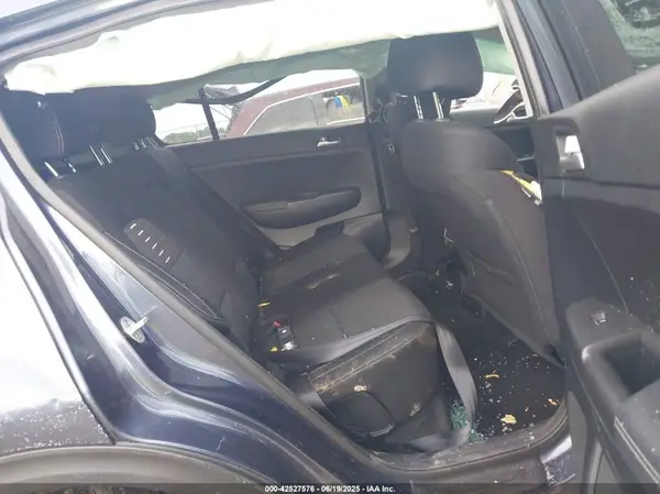 KNDPMCAC5J7310795 2018 KIA SPORTAGE - Image 8