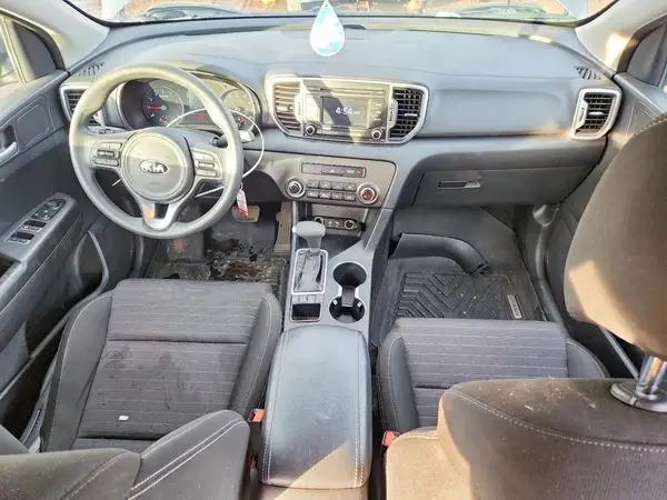 KNDPMCAC5J7314944 2018 KIA SPORTAGE - Image 8