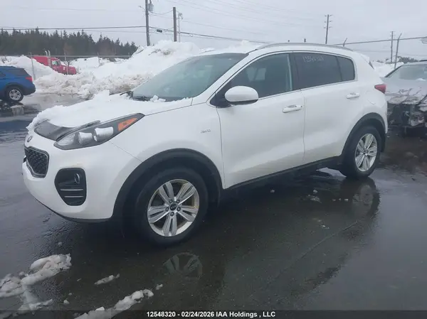 KNDPMCAC5J7338449 2018 KIA SPORTAGE - Image 2